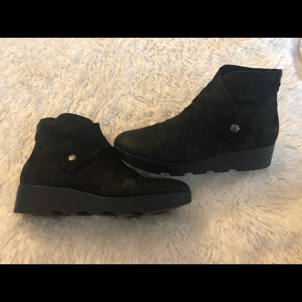 Eileen Fischer Ankle Motos